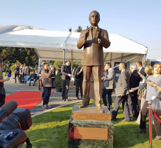 Monumentul Prințului Rainier III - Detalii restaurare