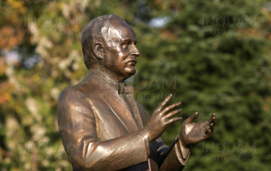 Monumentul Prințului Rainier III - Vedere de ansamblu